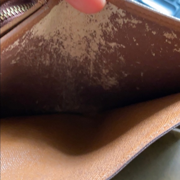 Louis Vuitton Bi-Fold Wallet - Picture 14 of 14